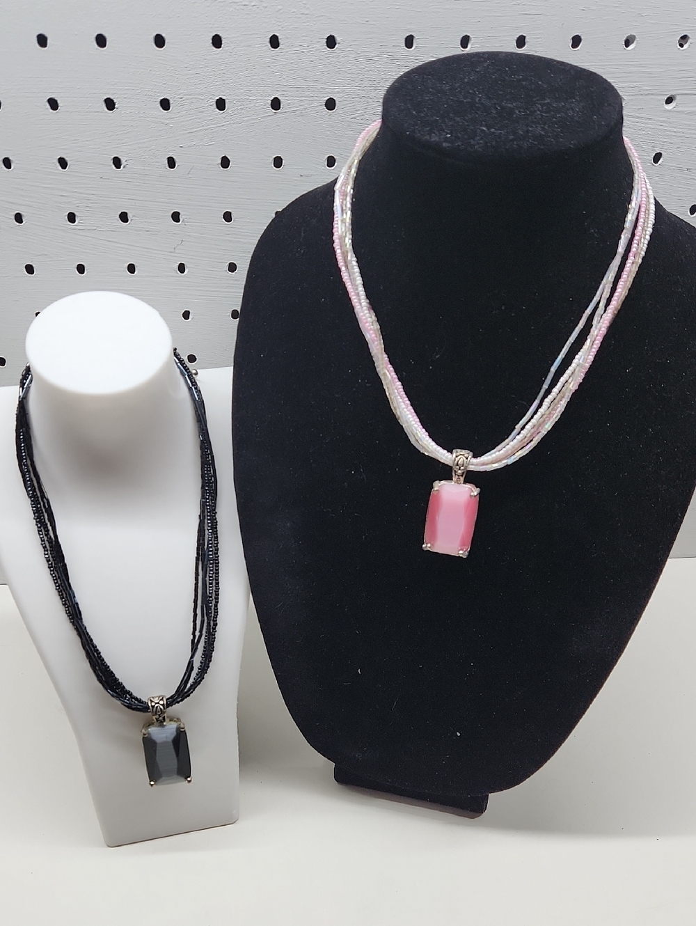 Multistrand Necklace With Glass Pendants